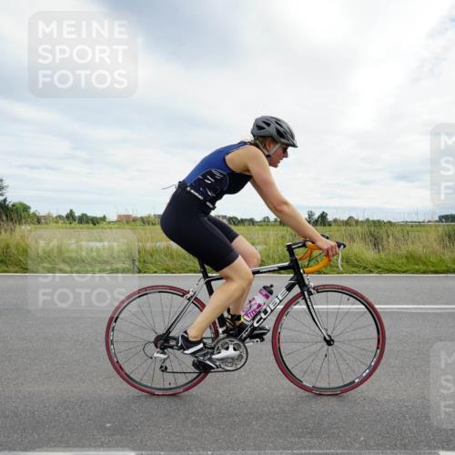 31.08.2025 - Elbe Triathlon Hamburg Michael Burmester http://msf.ph/oto/8694991 31.08.2025 16:09:15 Radfahren  meine-sportfotos.de