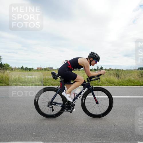 31.08.2025 - Elbe Triathlon Hamburg Michael Burmester http://msf.ph/oto/8694995 31.08.2025 16:09:34 Radfahren  meine-sportfotos.de