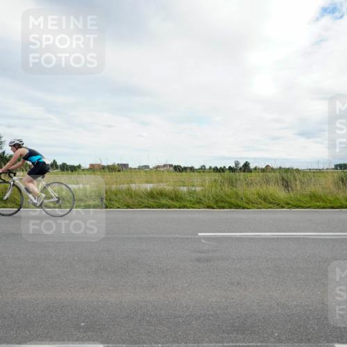 31.08.2025 - Elbe Triathlon Hamburg Michael Burmester http://msf.ph/oto/8695009 31.08.2025 16:10:52 Radfahren  meine-sportfotos.de