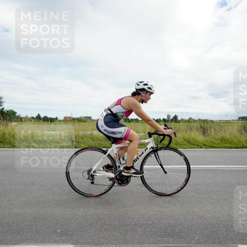 31.08.2025 - Elbe Triathlon Hamburg Michael Burmester http://msf.ph/oto/8695016 31.08.2025 16:12:05 Radfahren  meine-sportfotos.de