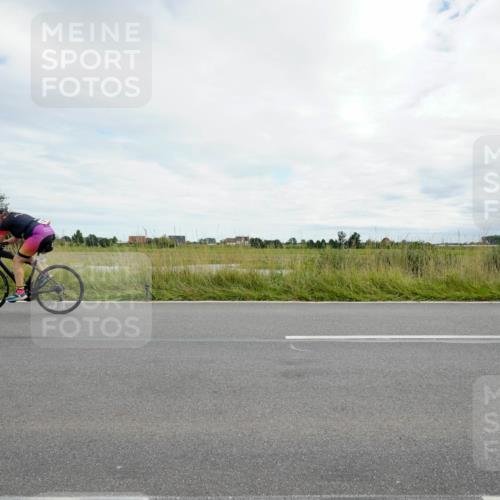 31.08.2025 - Elbe Triathlon Hamburg Michael Burmester http://msf.ph/oto/8695018 31.08.2025 16:12:33 Radfahren  meine-sportfotos.de
