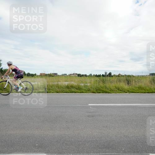31.08.2025 - Elbe Triathlon Hamburg Michael Burmester http://msf.ph/oto/8695019 31.08.2025 16:12:38 Radfahren  meine-sportfotos.de