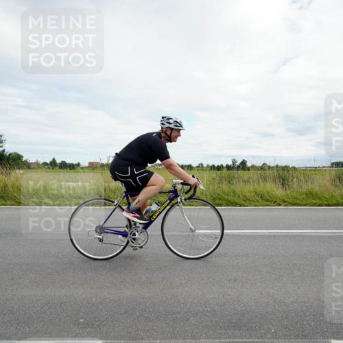 31.08.2025 - Elbe Triathlon Hamburg Michael Burmester http://msf.ph/oto/8695033 31.08.2025 16:13:25 Radfahren  meine-sportfotos.de