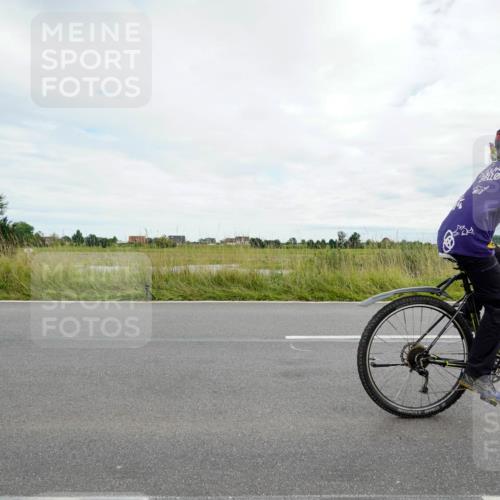 31.08.2025 - Elbe Triathlon Hamburg Michael Burmester http://msf.ph/oto/8695038 31.08.2025 16:13:28 Radfahren  meine-sportfotos.de