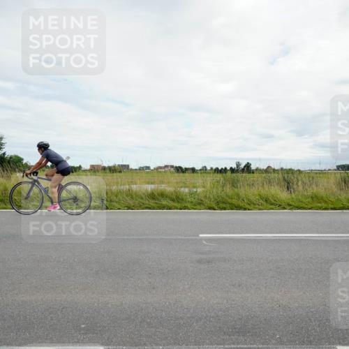 31.08.2025 - Elbe Triathlon Hamburg Michael Burmester http://msf.ph/oto/8695051 31.08.2025 16:15:20 Radfahren  meine-sportfotos.de