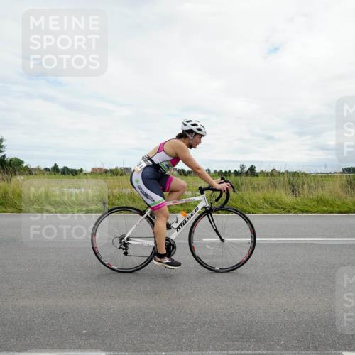 31.08.2025 - Elbe Triathlon Hamburg Michael Burmester http://msf.ph/oto/8695068 31.08.2025 16:16:51 Radfahren  meine-sportfotos.de