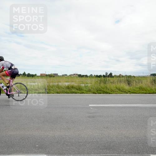 31.08.2025 - Elbe Triathlon Hamburg Michael Burmester http://msf.ph/oto/8695072 31.08.2025 16:17:25 Radfahren  meine-sportfotos.de