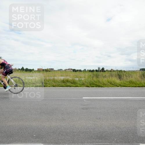 31.08.2025 - Elbe Triathlon Hamburg Michael Burmester http://msf.ph/oto/8695073 31.08.2025 16:17:35 Radfahren  meine-sportfotos.de