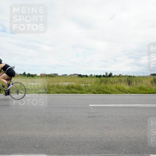 31.08.2025 - Elbe Triathlon Hamburg Michael Burmester http://msf.ph/oto/8695086 31.08.2025 16:19:04 Radfahren  meine-sportfotos.de