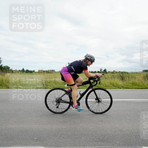 31.08.2025 - Elbe Triathlon Hamburg Michael Burmester http://msf.ph/oto/8695090 31.08.2025 16:19:58 Radfahren  meine-sportfotos.de