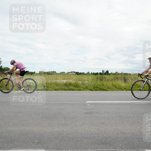 31.08.2025 - Elbe Triathlon Hamburg Michael Burmester http://msf.ph/oto/8695096 31.08.2025 16:20:38 Radfahren  meine-sportfotos.de