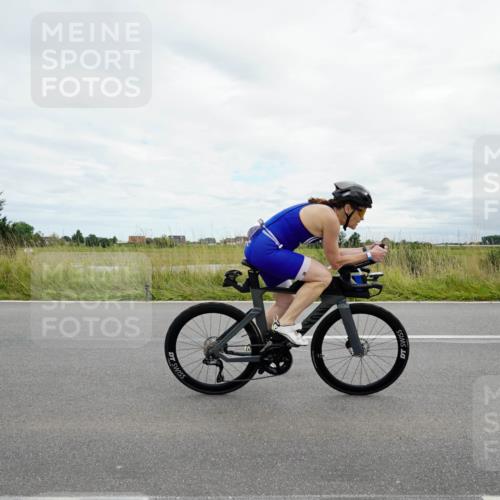 31.08.2025 - Elbe Triathlon Hamburg Michael Burmester http://msf.ph/oto/8695100 31.08.2025 16:20:46 Radfahren  meine-sportfotos.de