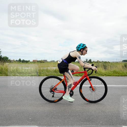 31.08.2025 - Elbe Triathlon Hamburg Michael Burmester http://msf.ph/oto/8695102 31.08.2025 16:20:50 Radfahren  meine-sportfotos.de