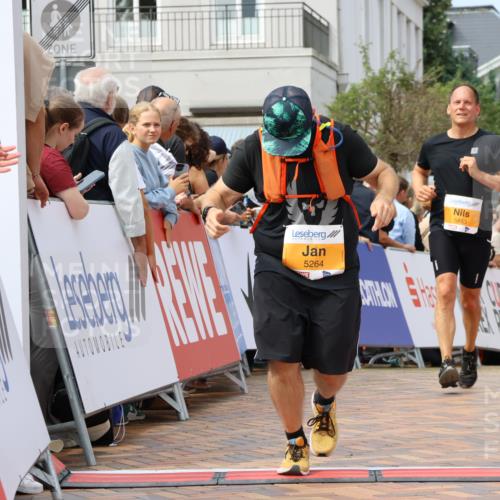31.08.2025 - 21. Blankeneser Heldenlauf Strokosch-Dieckow http://msf.ph/oto/8695113 31.08.2025 12:34:16 Ziel 5264, 5563 meine-sportfotos.de