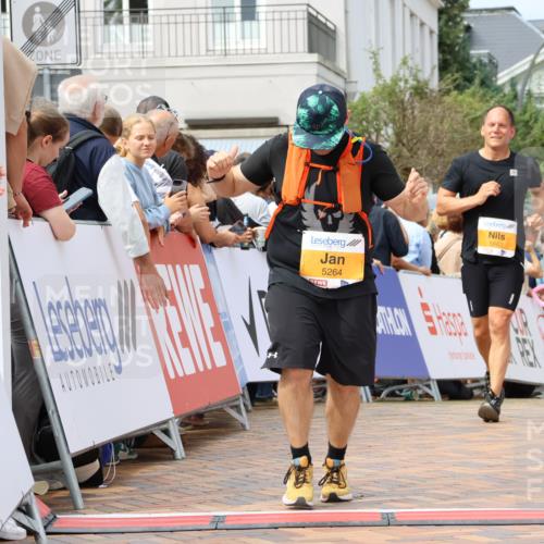 31.08.2025 - 21. Blankeneser Heldenlauf Strokosch-Dieckow http://msf.ph/oto/8695145 31.08.2025 12:34:15 Ziel 5264, 5563 meine-sportfotos.de
