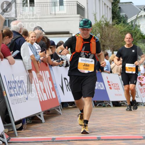 31.08.2025 - 21. Blankeneser Heldenlauf Strokosch-Dieckow http://msf.ph/oto/8695155 31.08.2025 12:34:15 Ziel 5264, 5563 meine-sportfotos.de