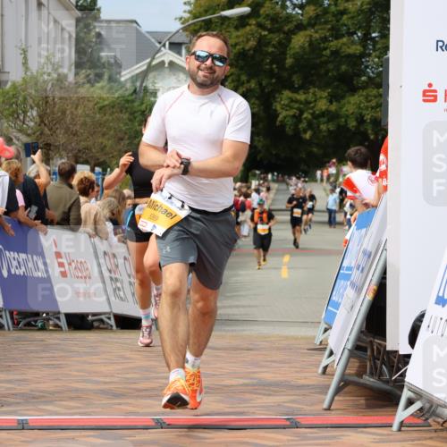 31.08.2025 - 21. Blankeneser Heldenlauf Strokosch-Dieckow http://msf.ph/oto/8695185 31.08.2025 12:34:01 Ziel 5184, 5369, 5479 meine-sportfotos.de
