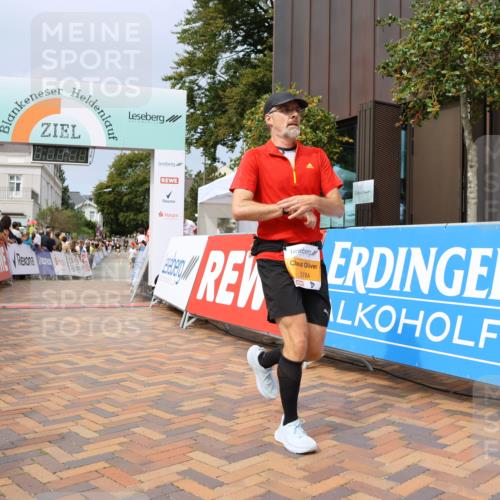 31.08.2025 - 21. Blankeneser Heldenlauf Strokosch-Dieckow http://msf.ph/oto/8695191 31.08.2025 12:33:55 Ziel 5184 meine-sportfotos.de