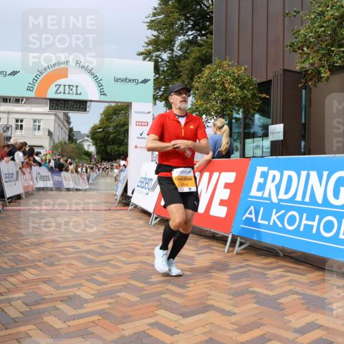 31.08.2025 - 21. Blankeneser Heldenlauf Strokosch-Dieckow http://msf.ph/oto/8695199 31.08.2025 12:33:54 Ziel 5184 meine-sportfotos.de