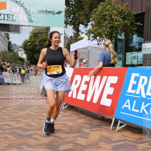 31.08.2025 - 21. Blankeneser Heldenlauf Strokosch-Dieckow http://msf.ph/oto/8695212 31.08.2025 12:33:42 Ziel 5772, 5273 meine-sportfotos.de