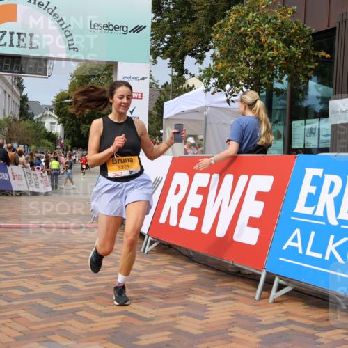 31.08.2025 - 21. Blankeneser Heldenlauf Strokosch-Dieckow http://msf.ph/oto/8695216 31.08.2025 12:33:42 Ziel 5772, 5273 meine-sportfotos.de
