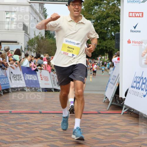 31.08.2025 - 21. Blankeneser Heldenlauf Strokosch-Dieckow http://msf.ph/oto/8695230 31.08.2025 10:25:13 Ziel 2641, 2357, 2717, 2285, 2286, 2331, 2053, 2359, 2661, 2383 meine-sportfotos.de