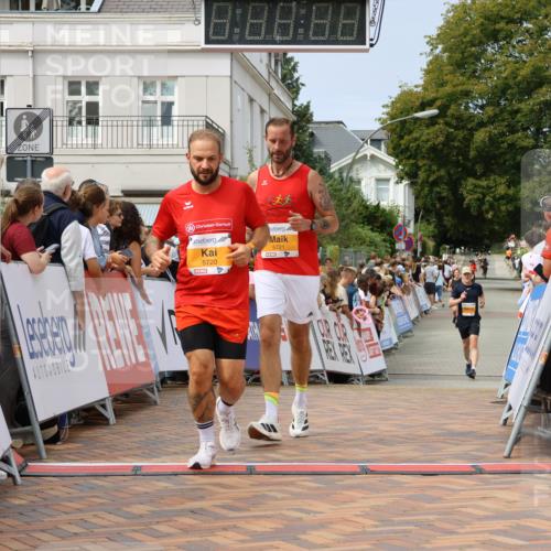 31.08.2025 - 21. Blankeneser Heldenlauf Strokosch-Dieckow http://msf.ph/oto/8695253 31.08.2025 12:33:29 Ziel 5720, 5721 meine-sportfotos.de