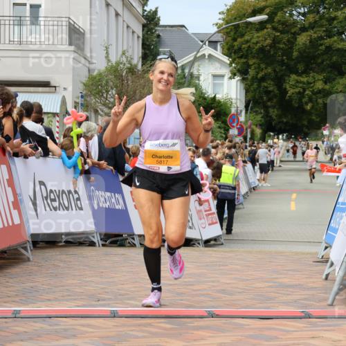 31.08.2025 - 21. Blankeneser Heldenlauf Strokosch-Dieckow http://msf.ph/oto/8695298 31.08.2025 12:32:49 Ziel 5620, 5817 meine-sportfotos.de