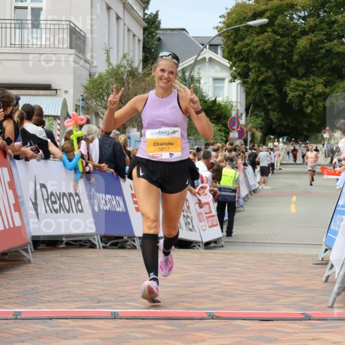 31.08.2025 - 21. Blankeneser Heldenlauf Strokosch-Dieckow http://msf.ph/oto/8695302 31.08.2025 12:32:49 Ziel 5620, 5817 meine-sportfotos.de