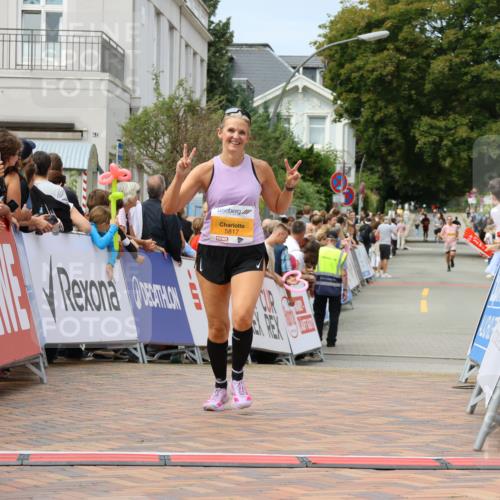 31.08.2025 - 21. Blankeneser Heldenlauf Strokosch-Dieckow http://msf.ph/oto/8695318 31.08.2025 12:32:48 Ziel 5620, 5817 meine-sportfotos.de