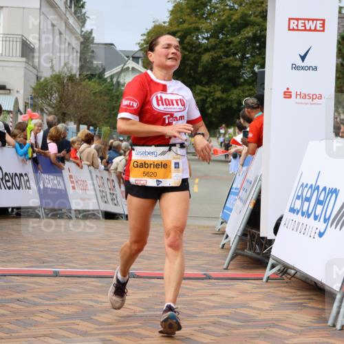 31.08.2025 - 21. Blankeneser Heldenlauf Strokosch-Dieckow http://msf.ph/oto/8695321 31.08.2025 12:32:44 Ziel 5347, 5620 meine-sportfotos.de