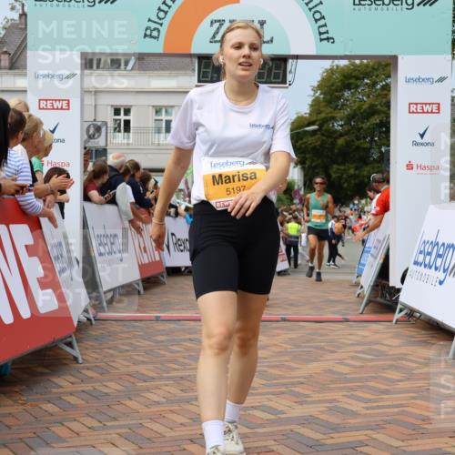 31.08.2025 - 21. Blankeneser Heldenlauf Strokosch-Dieckow http://msf.ph/oto/8695330 31.08.2025 12:32:26 Ziel 5284, 5708, 5197, 4417, 4050 meine-sportfotos.de
