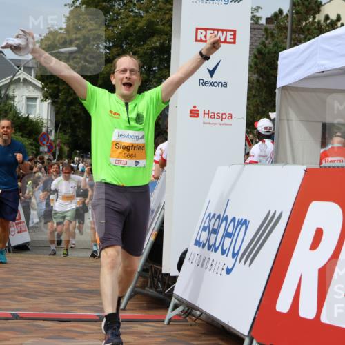 31.08.2025 - 21. Blankeneser Heldenlauf Strokosch-Dieckow http://msf.ph/oto/8695335 31.08.2025 12:26:55 Ziel 5787, 5065, 5664, 5818, 5819, 4180, 4391 meine-sportfotos.de