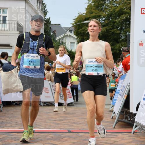 31.08.2025 - 21. Blankeneser Heldenlauf Strokosch-Dieckow http://msf.ph/oto/8695347 31.08.2025 12:32:22 Ziel 5284, 5430, 5197, 4417, 4050 meine-sportfotos.de