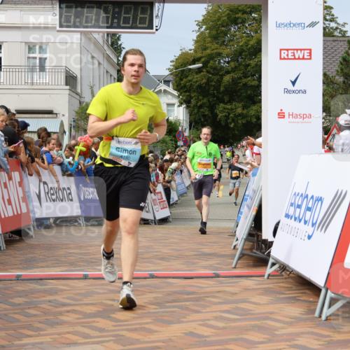 31.08.2025 - 21. Blankeneser Heldenlauf Strokosch-Dieckow http://msf.ph/oto/8695359 31.08.2025 12:26:52 Ziel 5787, 5664, 4180, 4391 meine-sportfotos.de