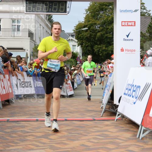 31.08.2025 - 21. Blankeneser Heldenlauf Strokosch-Dieckow http://msf.ph/oto/8695361 31.08.2025 12:26:52 Ziel 5787, 5664, 4180, 4391 meine-sportfotos.de
