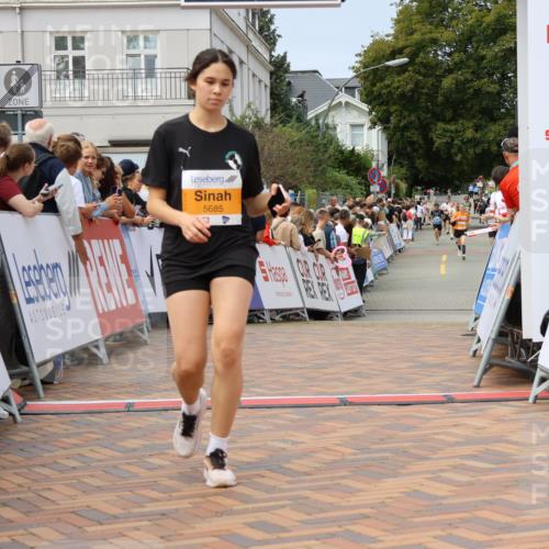 31.08.2025 - 21. Blankeneser Heldenlauf Strokosch-Dieckow http://msf.ph/oto/8695381 31.08.2025 12:32:04 Ziel 5685 meine-sportfotos.de