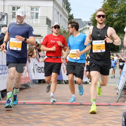 31.08.2025 - 21. Blankeneser Heldenlauf Strokosch-Dieckow http://msf.ph/oto/8695444 31.08.2025 12:26:35 Ziel 5842, 5783, 5135, 5167, 5668, 4240 meine-sportfotos.de