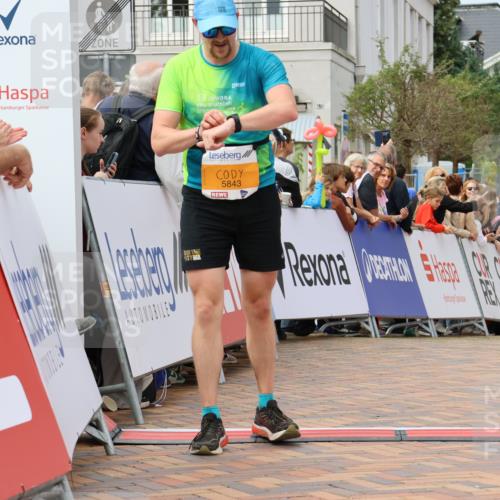 31.08.2025 - 21. Blankeneser Heldenlauf Strokosch-Dieckow http://msf.ph/oto/8695454 31.08.2025 12:31:32 Ziel 5843, 5427 meine-sportfotos.de
