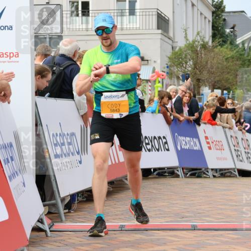31.08.2025 - 21. Blankeneser Heldenlauf Strokosch-Dieckow http://msf.ph/oto/8695463 31.08.2025 12:31:31 Ziel 5843, 5427 meine-sportfotos.de