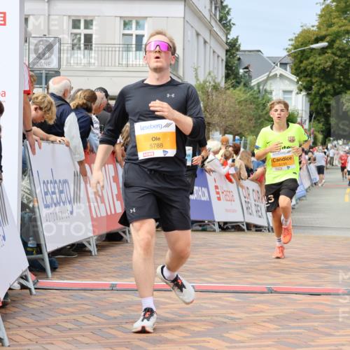 31.08.2025 - 21. Blankeneser Heldenlauf Strokosch-Dieckow http://msf.ph/oto/8695469 31.08.2025 12:26:19 Ziel 5193, 5788, 5281, 4155 meine-sportfotos.de