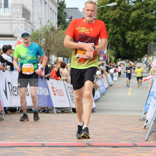 31.08.2025 - 21. Blankeneser Heldenlauf Strokosch-Dieckow http://msf.ph/oto/8695479 31.08.2025 12:31:29 Ziel 5843, 5427 meine-sportfotos.de