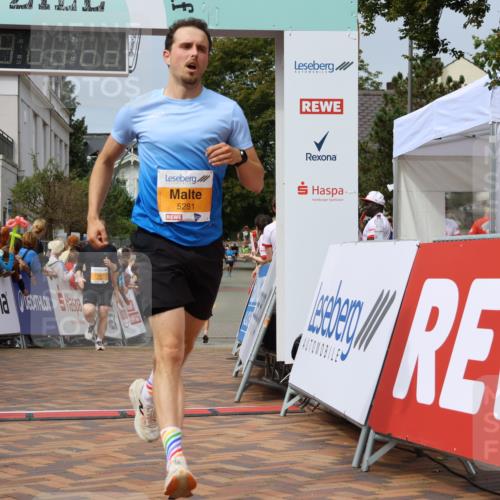 31.08.2025 - 21. Blankeneser Heldenlauf Strokosch-Dieckow http://msf.ph/oto/8695480 31.08.2025 12:26:15 Ziel 5193, 5788, 5281, 4214, 4355, 4310 meine-sportfotos.de