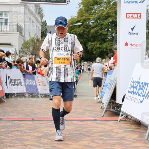 31.08.2025 - 21. Blankeneser Heldenlauf Strokosch-Dieckow http://msf.ph/oto/8695483 31.08.2025 12:31:22 Ziel 5382, 5310 meine-sportfotos.de