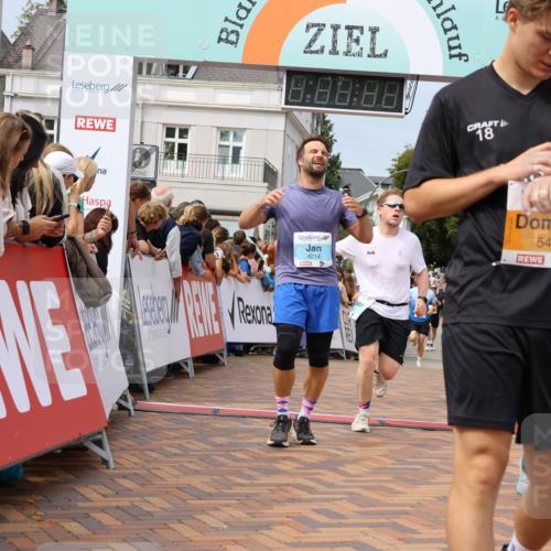 31.08.2025 - 21. Blankeneser Heldenlauf Strokosch-Dieckow http://msf.ph/oto/8695493 31.08.2025 12:26:10 Ziel 5416, 5281, 4214, 4355, 4174, 4310 meine-sportfotos.de