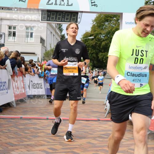 31.08.2025 - 21. Blankeneser Heldenlauf Strokosch-Dieckow http://msf.ph/oto/8695499 31.08.2025 12:26:08 Ziel 5416, 4214, 4355, 4174, 4310 meine-sportfotos.de