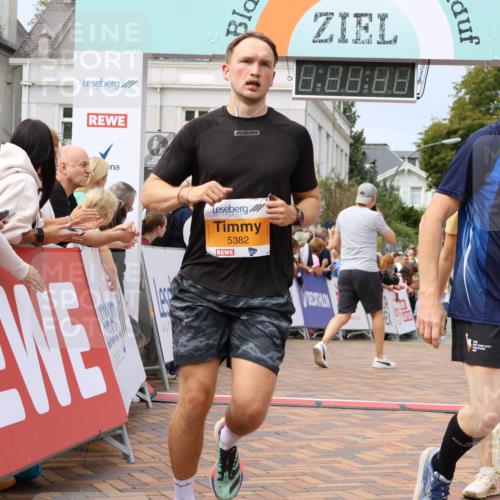 31.08.2025 - 21. Blankeneser Heldenlauf Strokosch-Dieckow http://msf.ph/oto/8695510 31.08.2025 12:31:16 Ziel 5383, 5382, 5310, 5330, 5577, 4094 meine-sportfotos.de