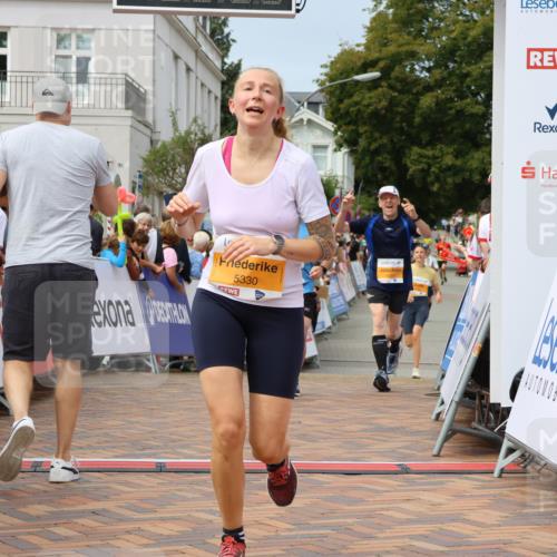 31.08.2025 - 21. Blankeneser Heldenlauf Strokosch-Dieckow http://msf.ph/oto/8695535 31.08.2025 12:31:10 Ziel 5383, 5382, 5329, 5330, 5577, 5269, 4094 meine-sportfotos.de