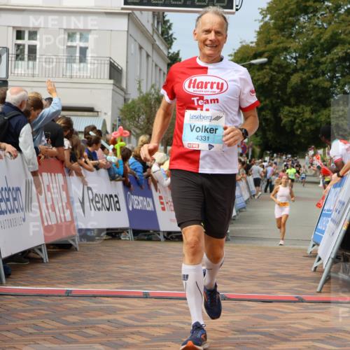 31.08.2025 - 21. Blankeneser Heldenlauf Strokosch-Dieckow http://msf.ph/oto/8695540 31.08.2025 12:25:50 Ziel 5150, 5502, 4158, 4331 meine-sportfotos.de