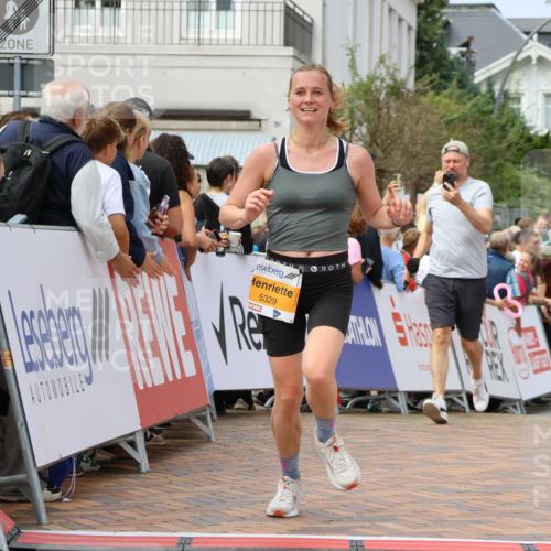 31.08.2025 - 21. Blankeneser Heldenlauf Strokosch-Dieckow http://msf.ph/oto/8695552 31.08.2025 12:31:03 Ziel 5160, 5329, 5269 meine-sportfotos.de